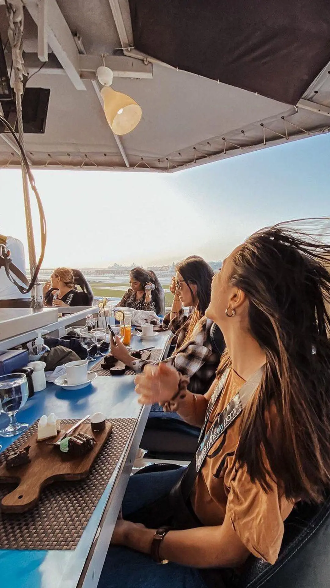Dinner In The Sky — photo 2 of 4