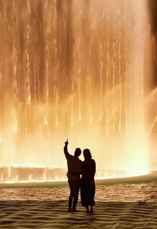 Dubai Fountain Walk Bridge — photo 4 of 7