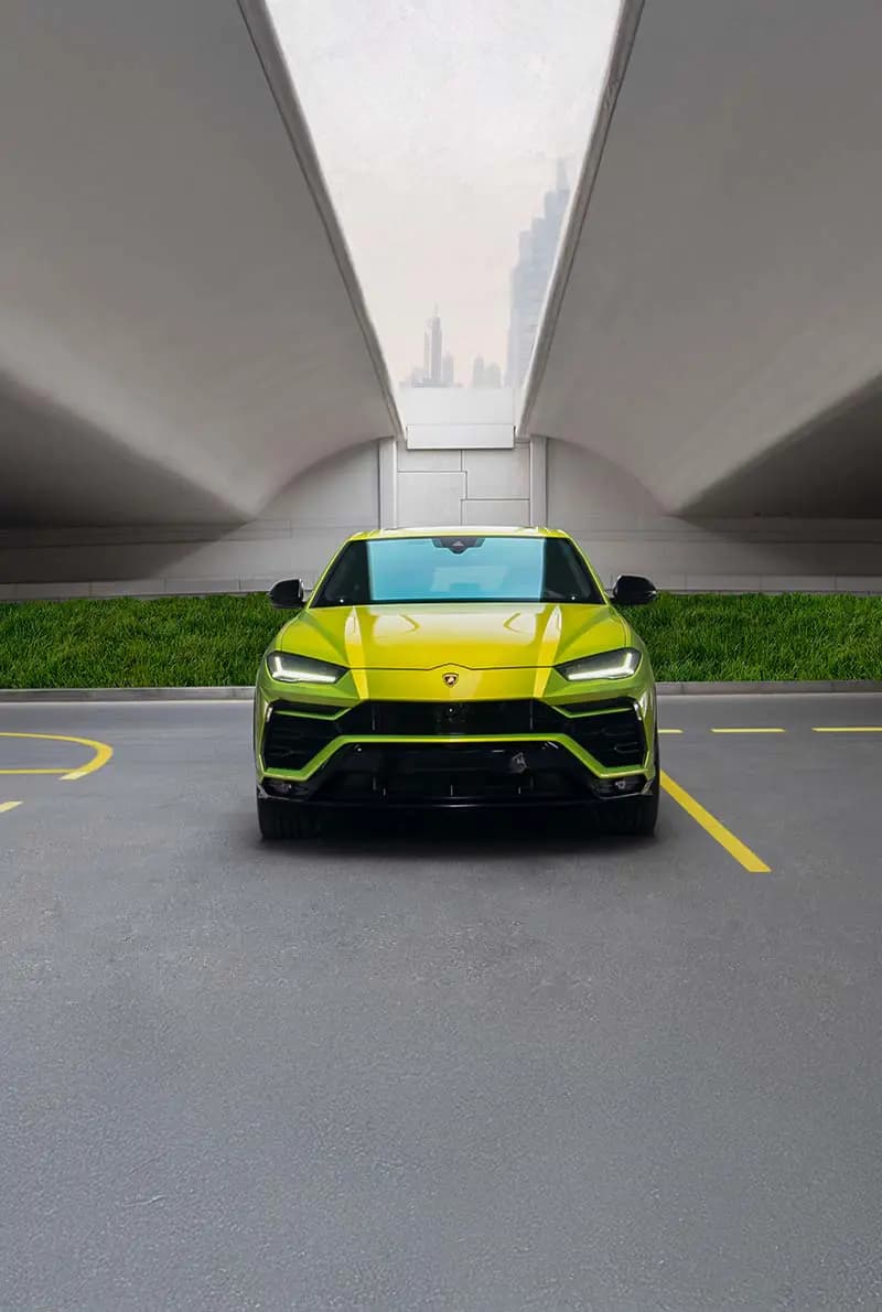 Lamborghini — photo 2 of 6