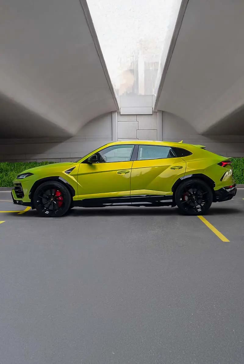 Lamborghini — photo 5 of 6