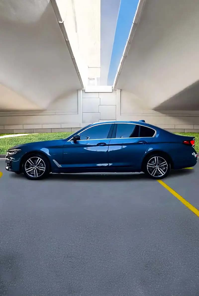 Luxury BMW — photo 4 of 7