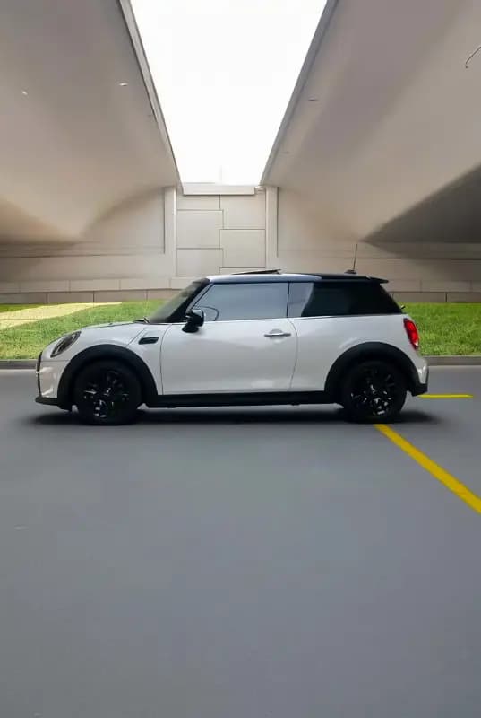 Mini Cooper — photo 4 of 4