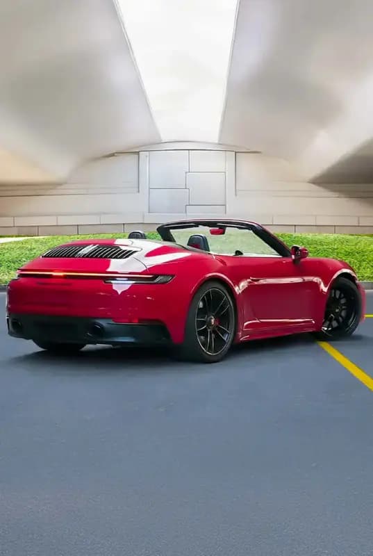Porsche — photo 2 of 4