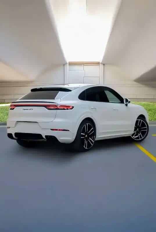 Porsche — photo 4 of 4