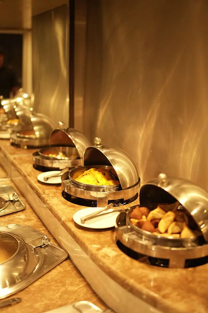 Abu Dhabi Dinner Cruise — photo 2 of 5