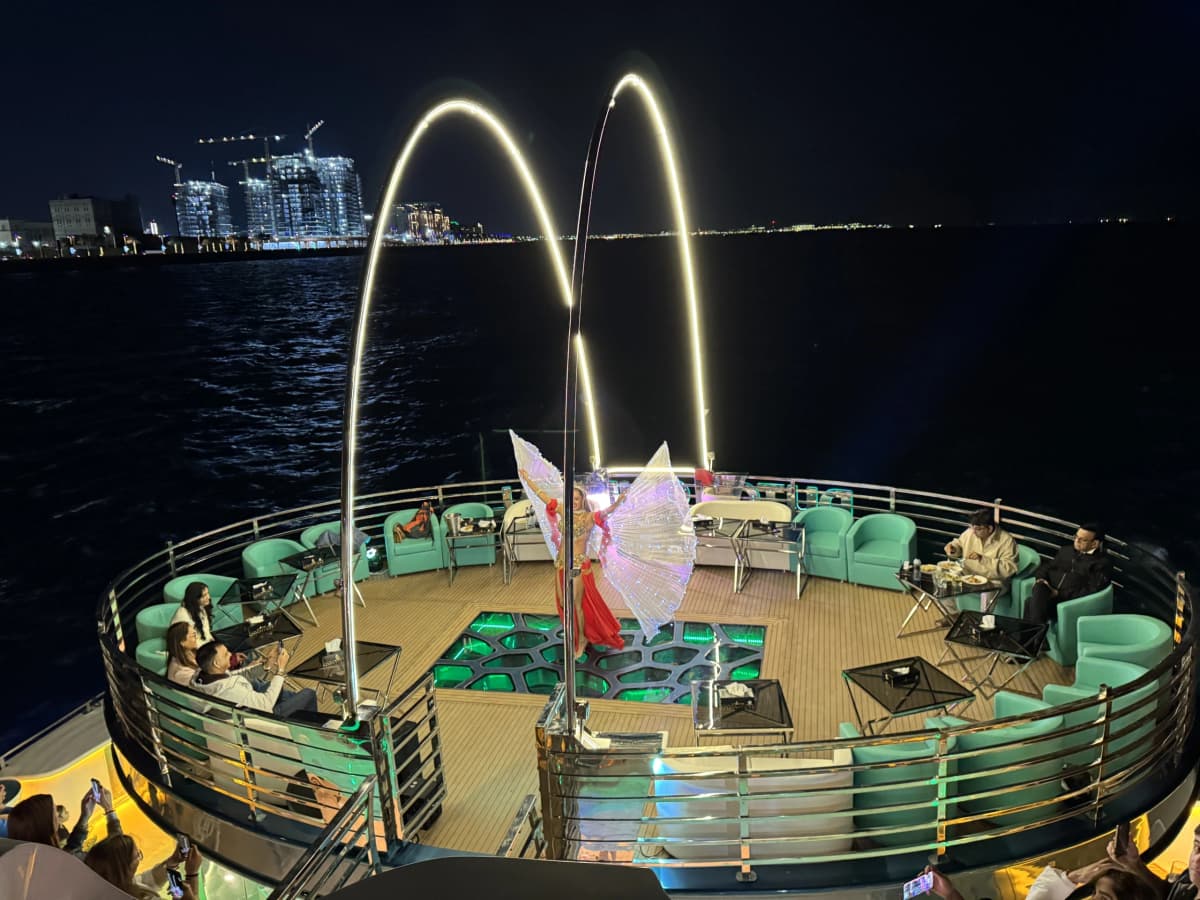 Lotus Mega Yacht Dinner Cruise — photo 15 of 17
