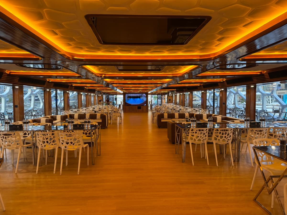 Lotus Mega Yacht Dinner Cruise — photo 4 of 17