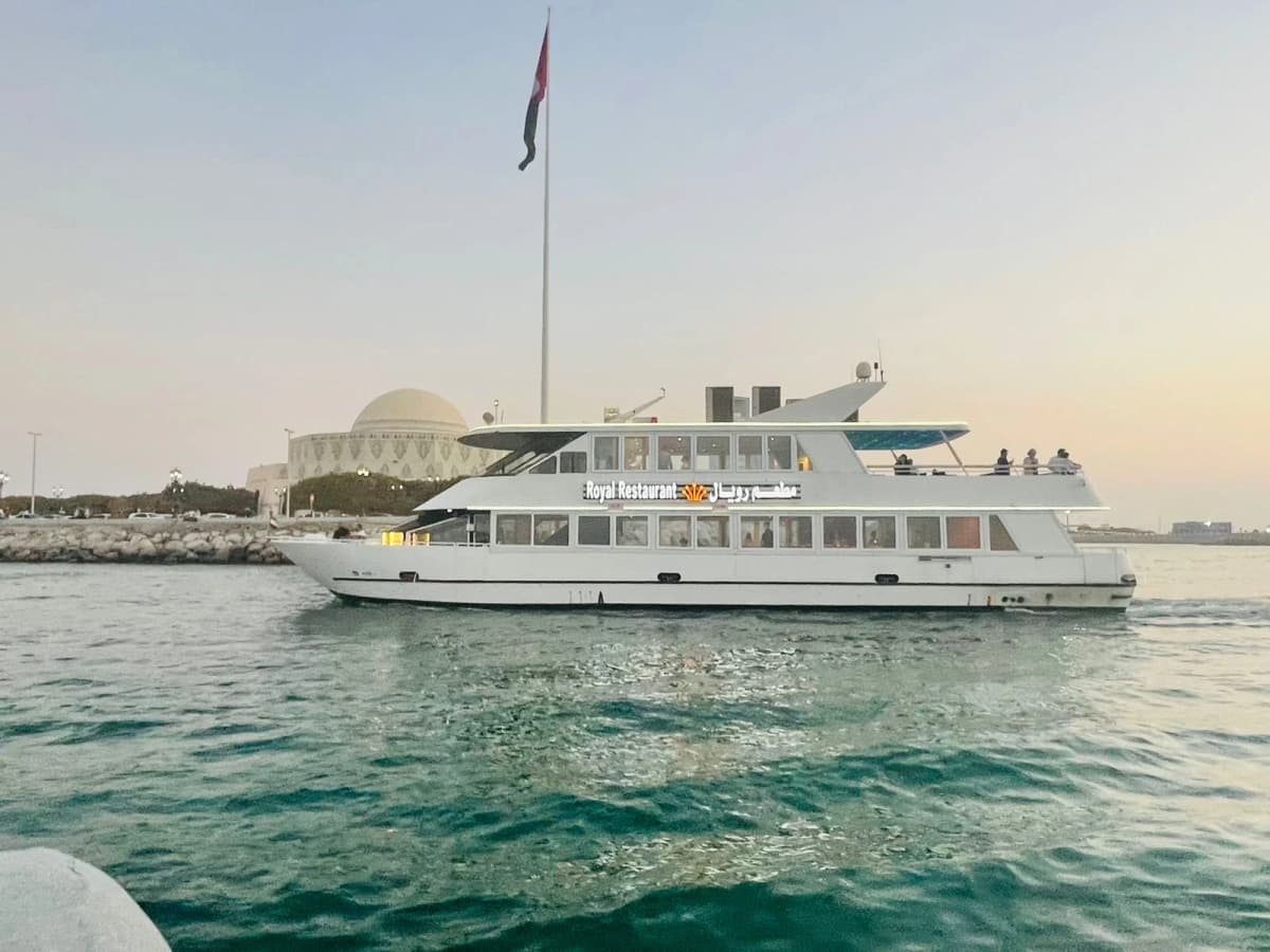 Royal Dinner Cruise — photo 9 of 10