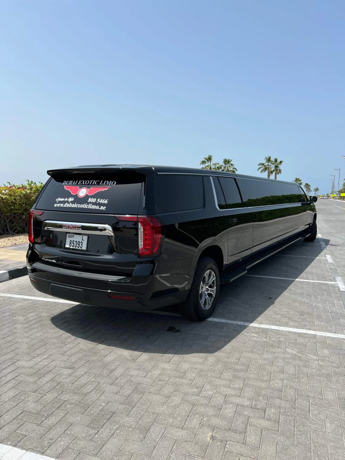 GMC Denali Black Limousine — photo 5 of 7