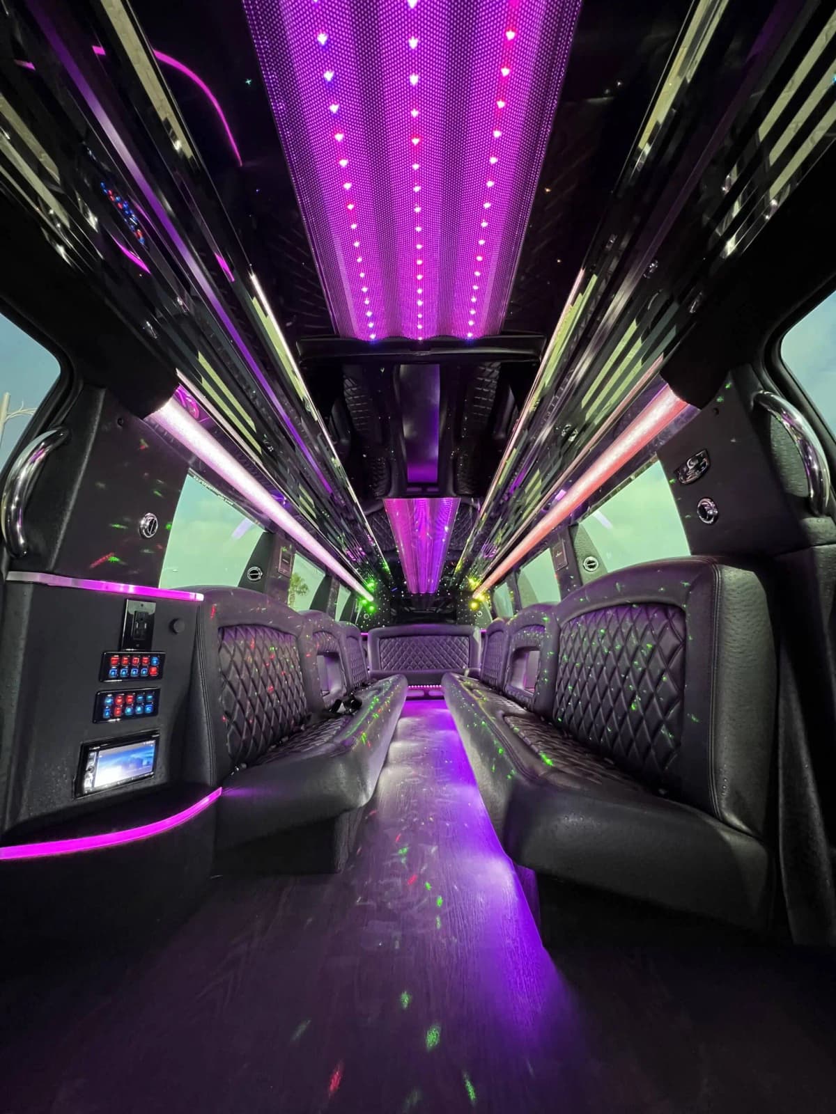 White Panther Cadillac Escalade Limousine — photo 3 of 5