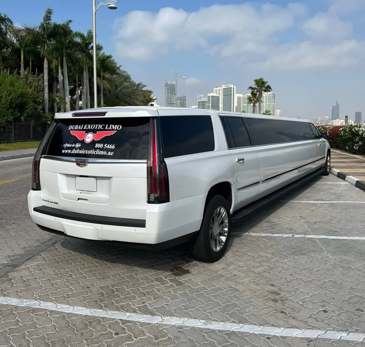 White Panther Cadillac Escalade Limousine — photo 4 of 5