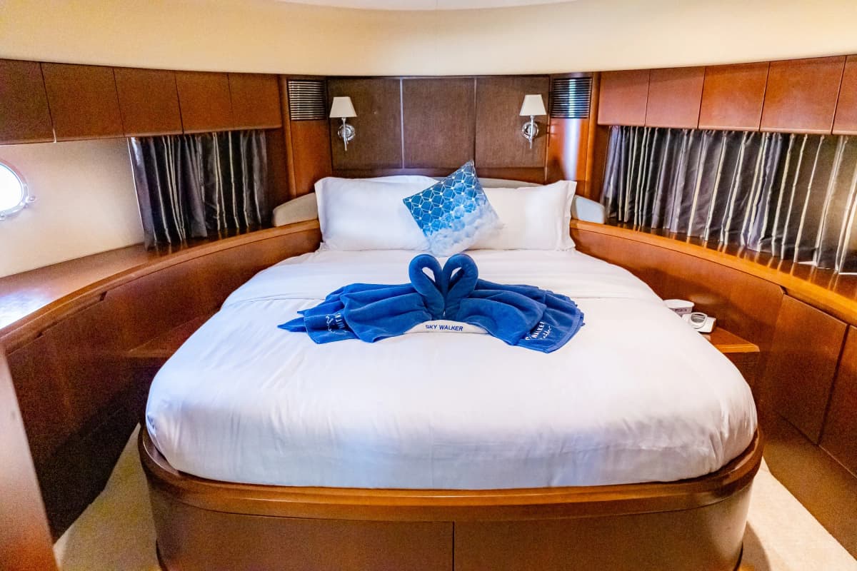 Amotea Luxury Yacht Charter — photo 3 of 7