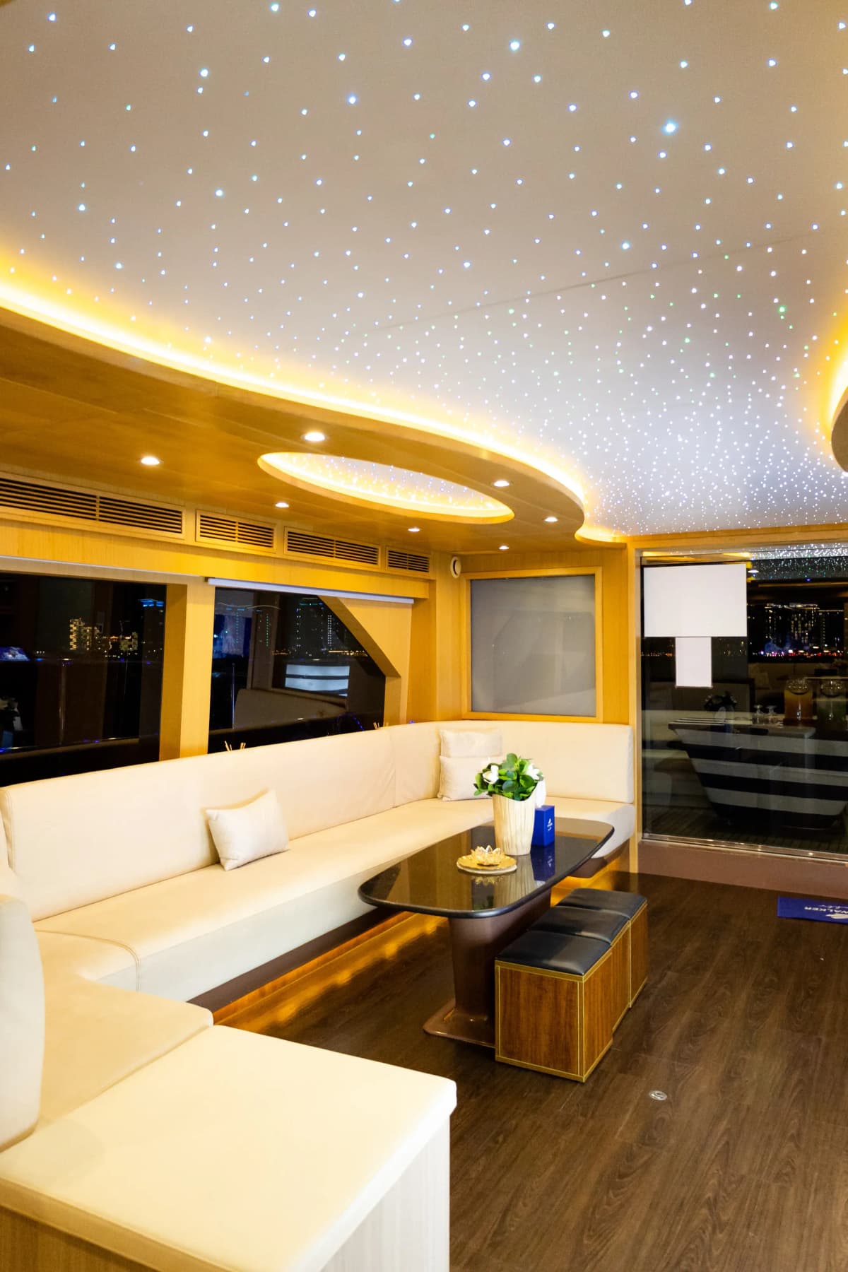 Explora Luxury Yacht Charter — photo 5 of 6
