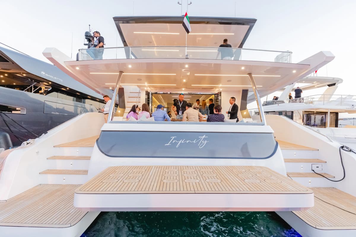 Infinity Luxury Yacht Charter — photo 10 of 18