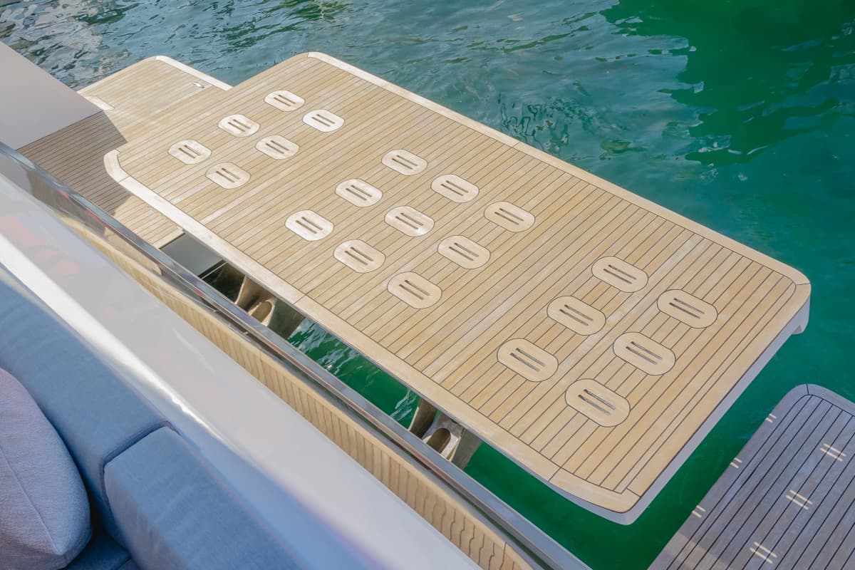 Infinity Luxury Yacht Charter — photo 9 of 18