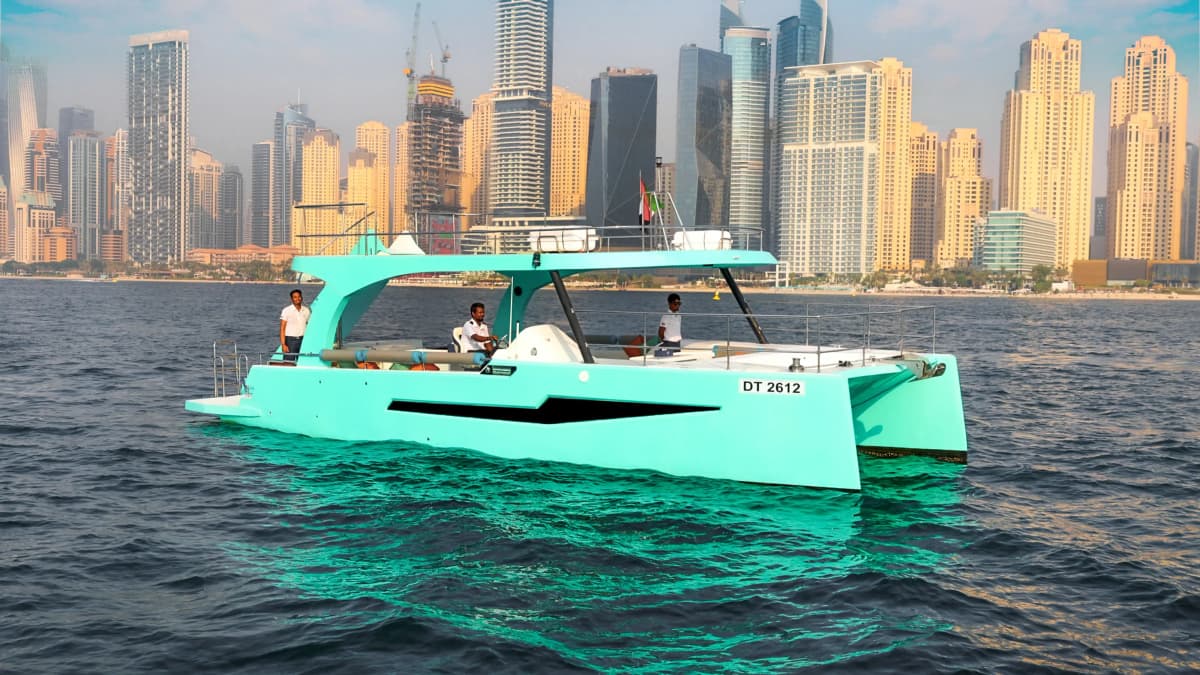 Jump Party Yacht Charter — book with Flyout Tours