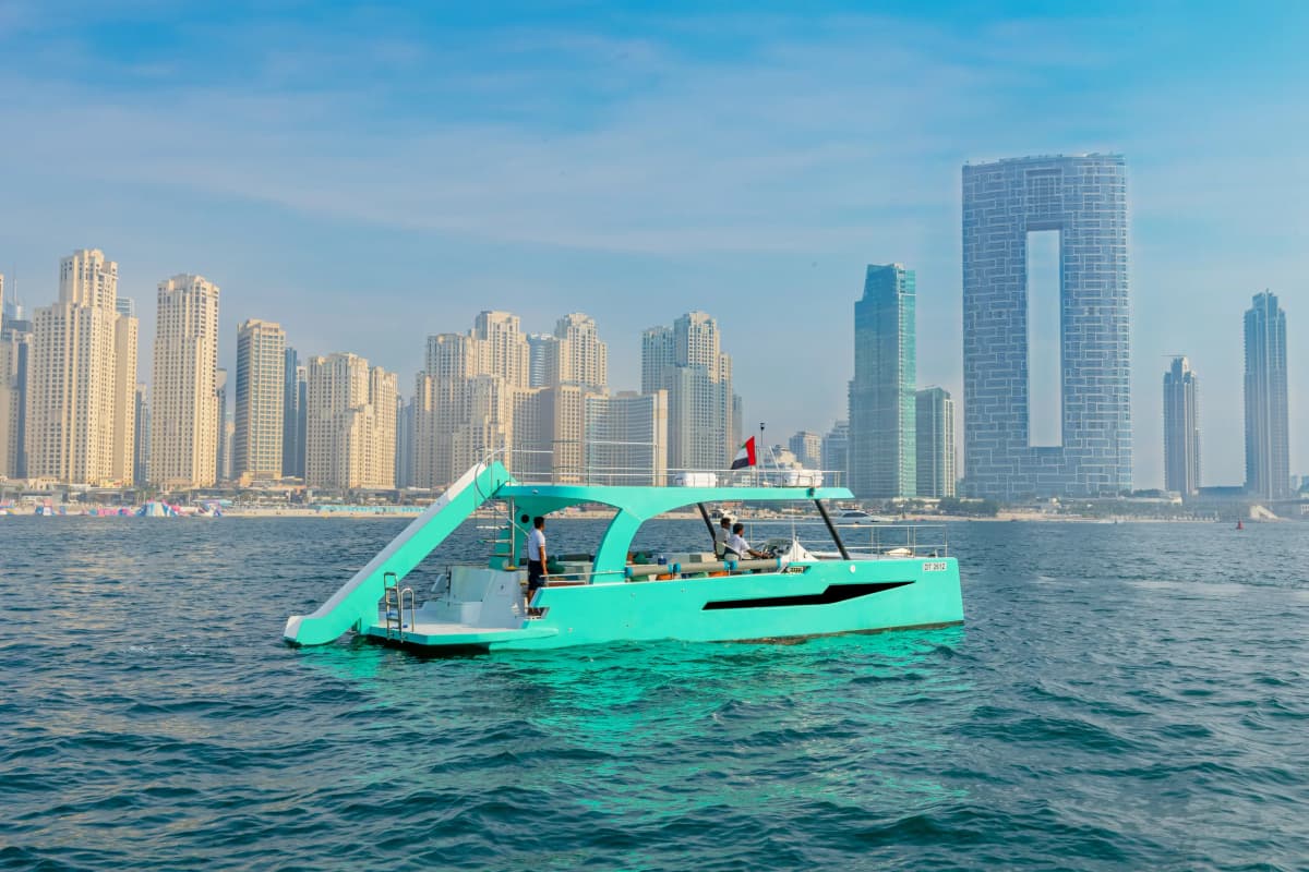Jump Party Yacht Charter — photo 12 of 12