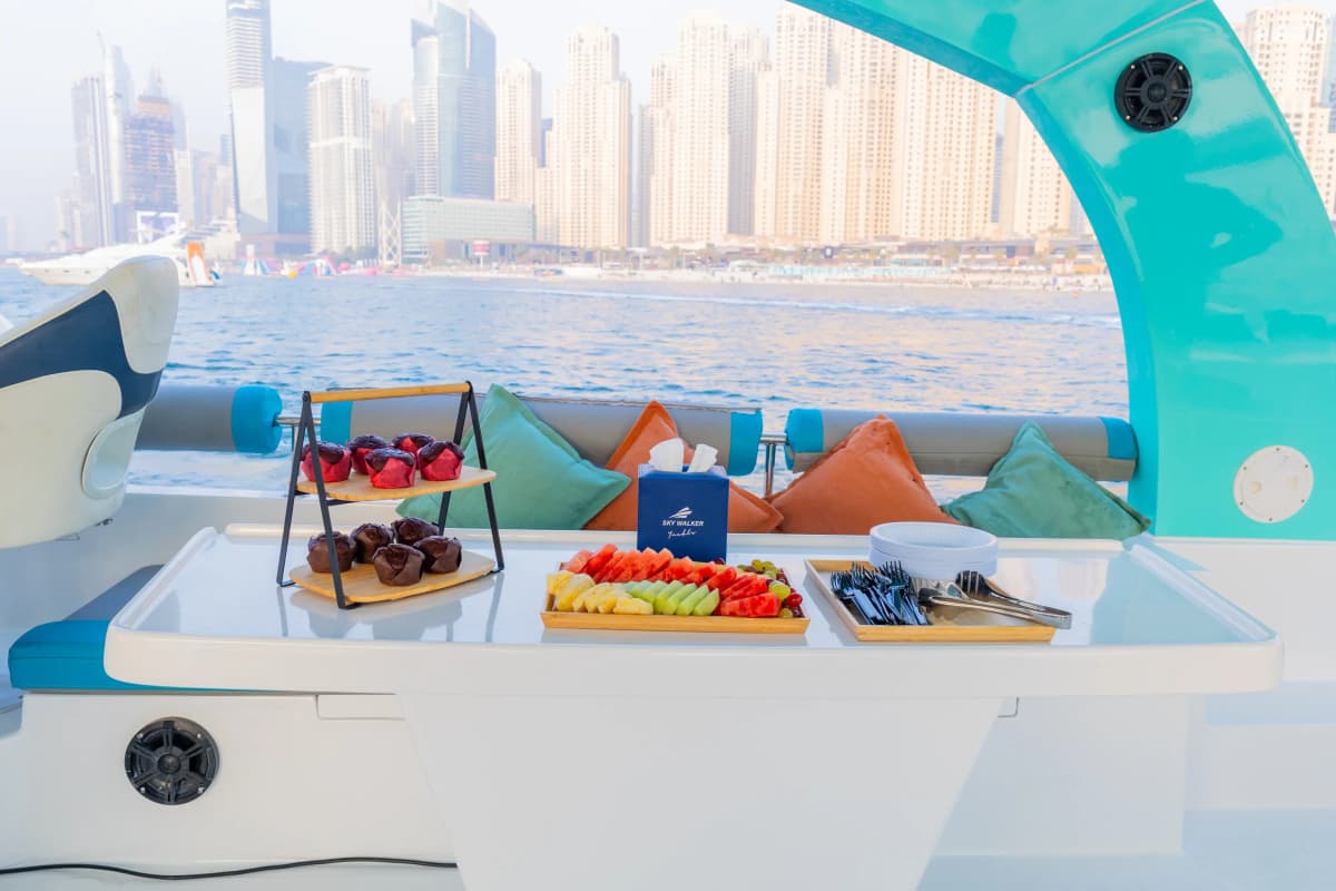 Jump Party Yacht Charter — photo 8 of 12