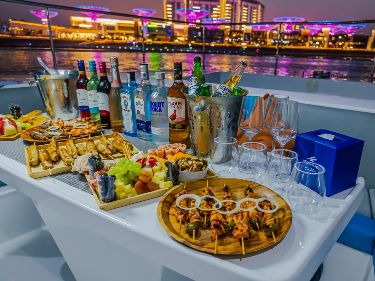 Jump Party Yacht Charter — photo 9 of 12