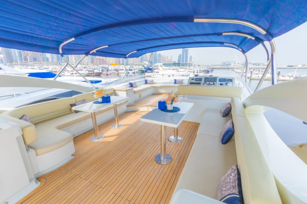 Kona Luxury Yacht Charter — photo 9 of 12