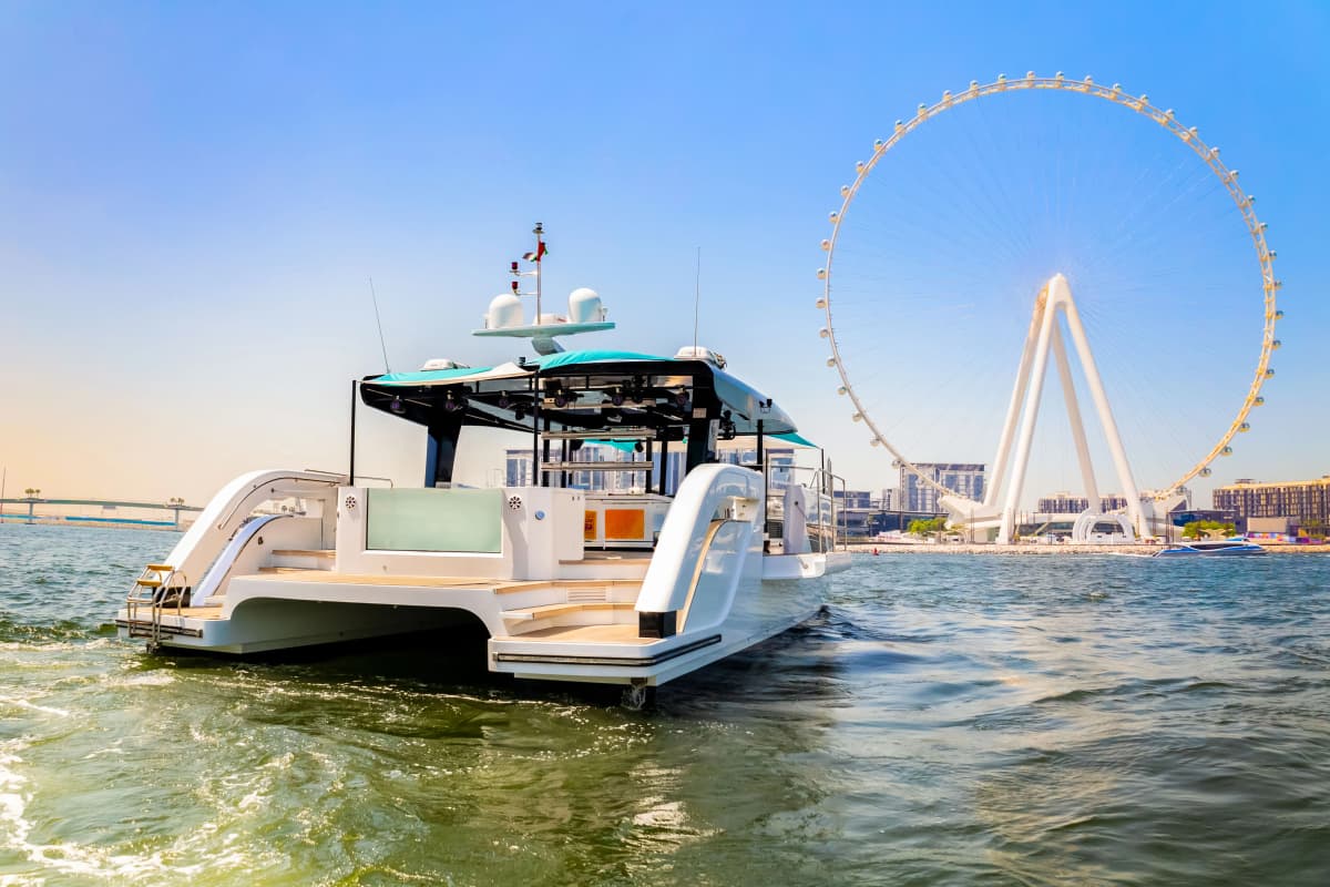 Ozone Luxury Party Yacht Charter — photo 10 of 11