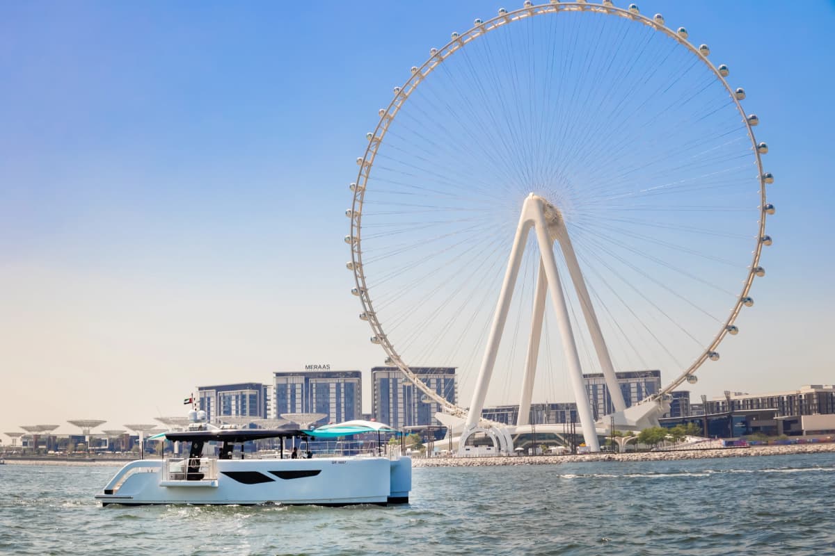 Ozone Luxury Party Yacht Charter — photo 11 of 11