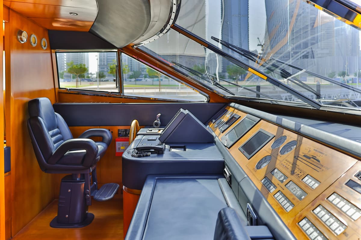 San Lorenzo Luxury Yacht Charter — photo 6 of 11