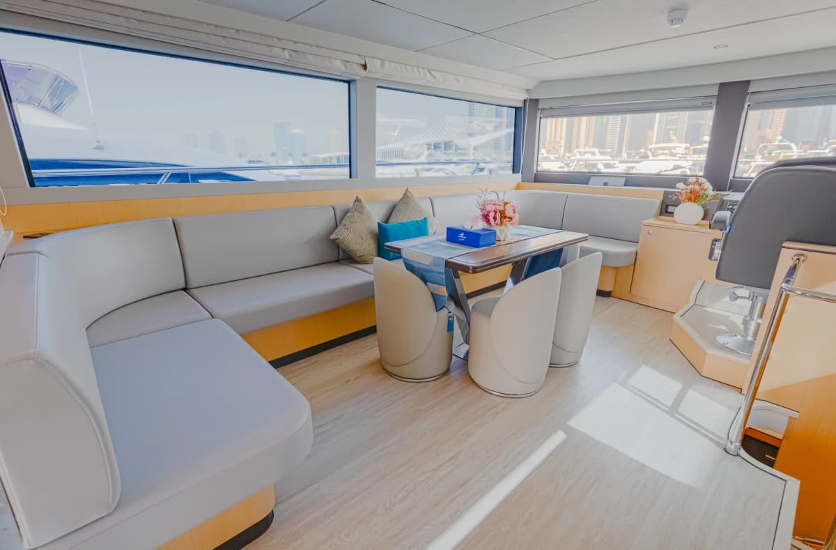 Taka Luxury Yacht Charter — photo 5 of 12