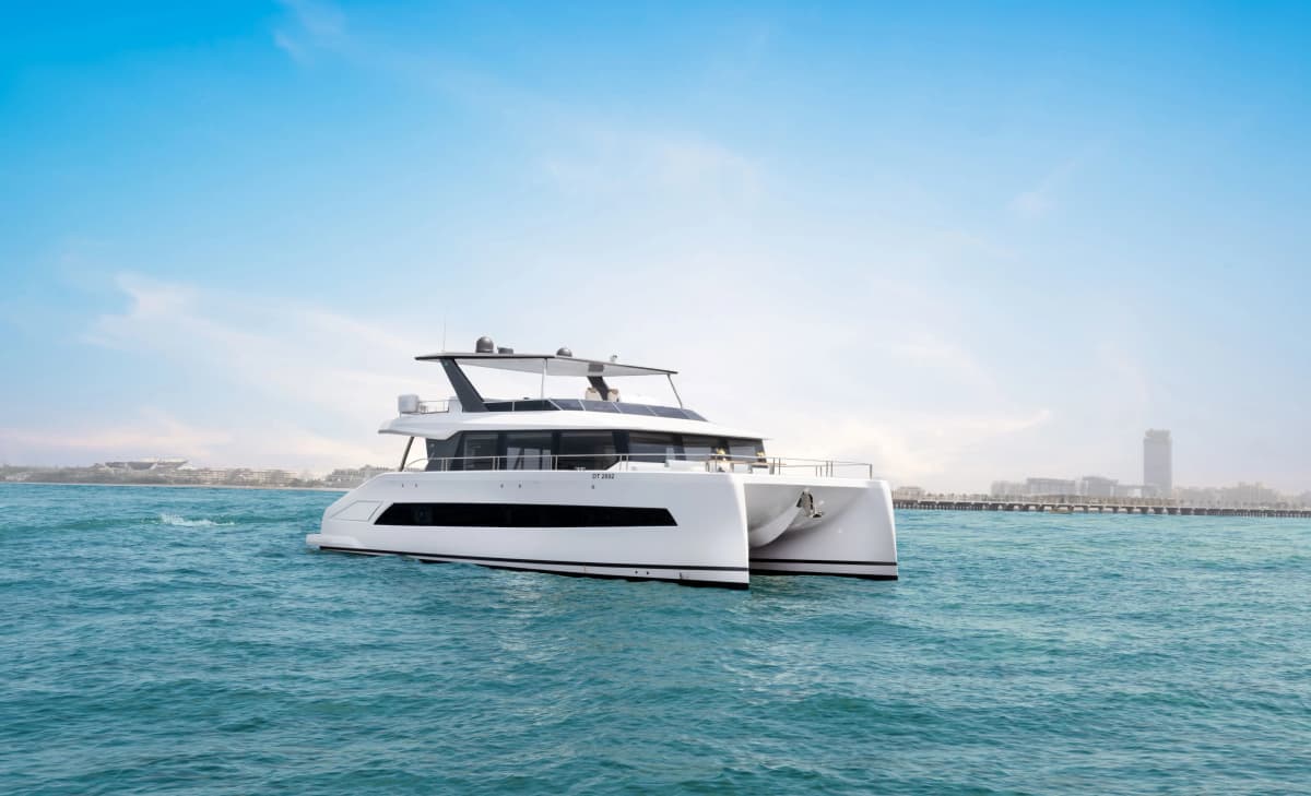 Volare Luxury Yacht Charter — photo 2 of 15