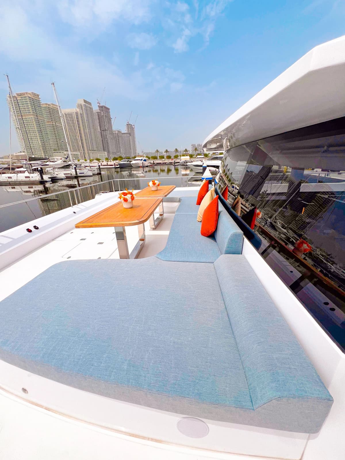 Volare Luxury Yacht Charter — photo 4 of 15