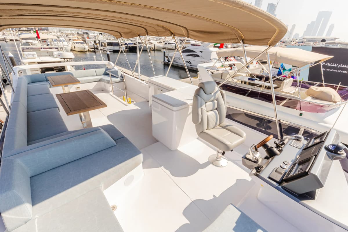 X-53 Sport Yacht Charter — photo 5 of 12