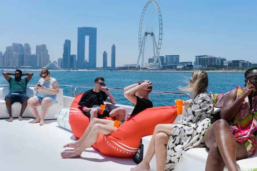 Dubai Marina 1 Hour Yacht Tour — photo 5 of 12