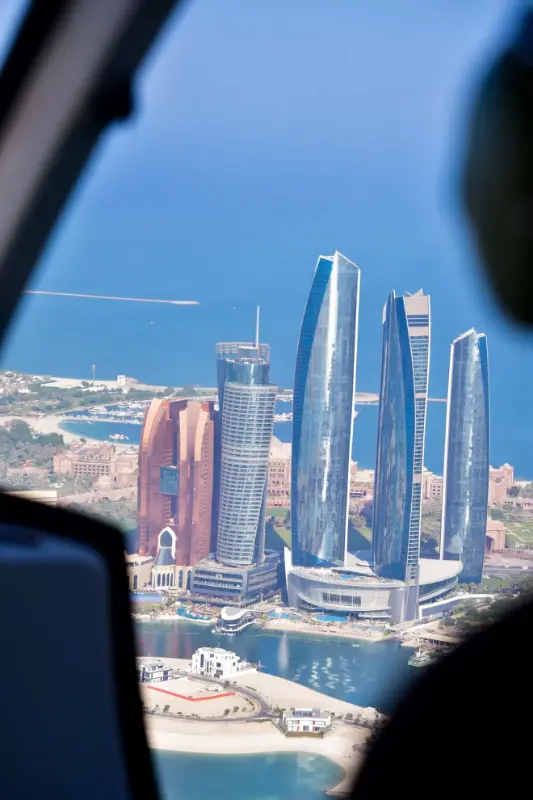 Abu Dhabi Helicopter Tour — photo 1 of 11