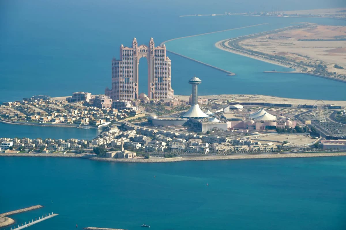 Abu Dhabi Helicopter Tour — photo 10 of 11
