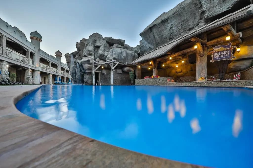 Emirates Park Resort in Al Bahyah, Abu Dhabi — book with Flyout Tours