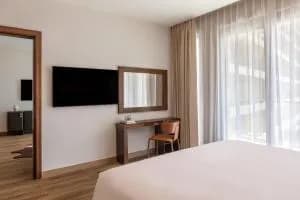 Staybridge Suites Abu Dhabi Yas Island — photo 6 of 14