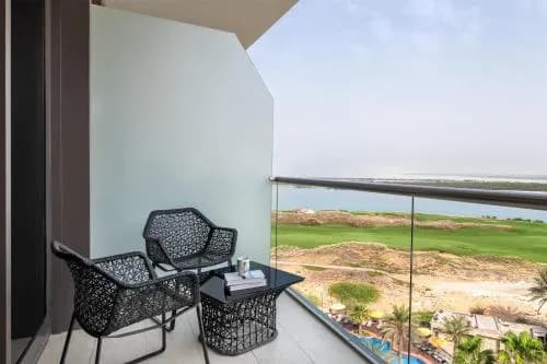 Crowne Plaza Abu Dhabi Yas Island — photo 5 of 14