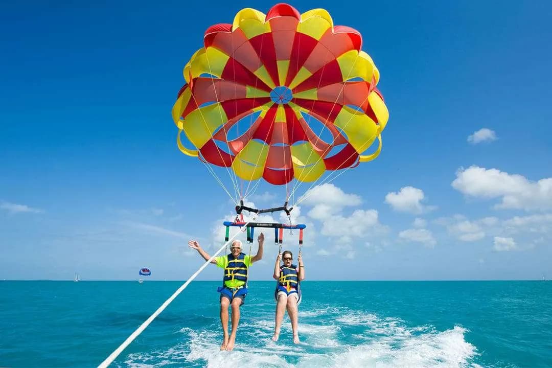 Parasailing Adventure — photo 5 of 6