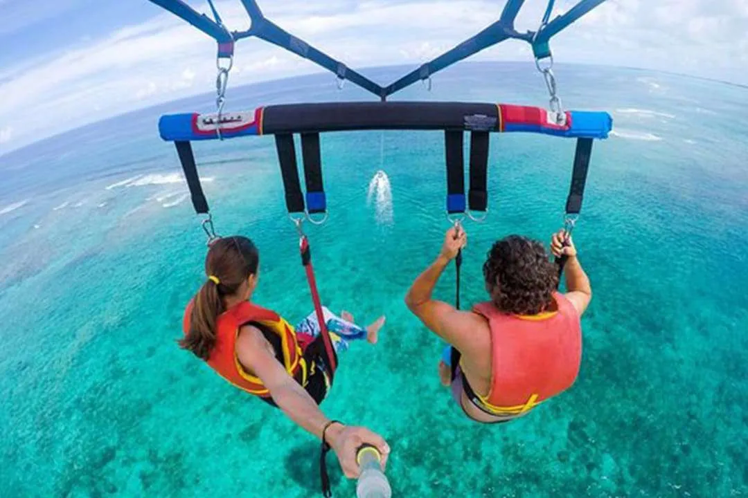 Parasailing Adventure — photo 6 of 6