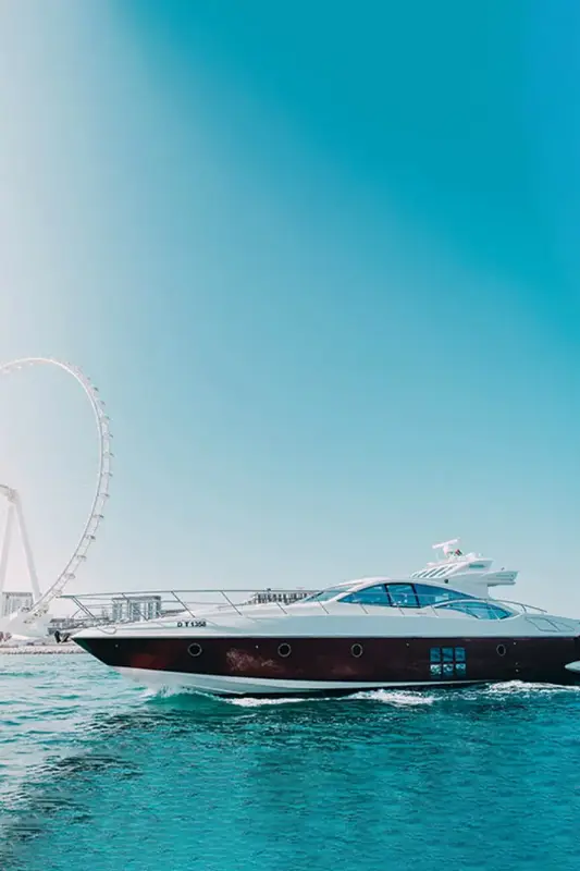 Sky Walker Sura Yacht — photo 3 of 5