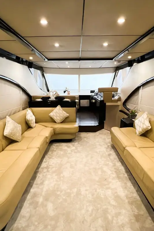 Sky Walker Tisck Yacht — photo 4 of 5