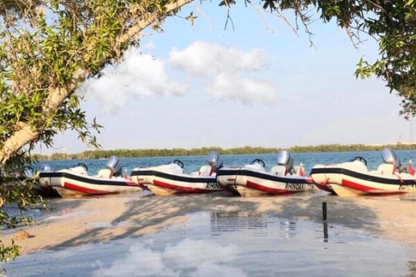 Self-Drive Boat Experience - Image 4