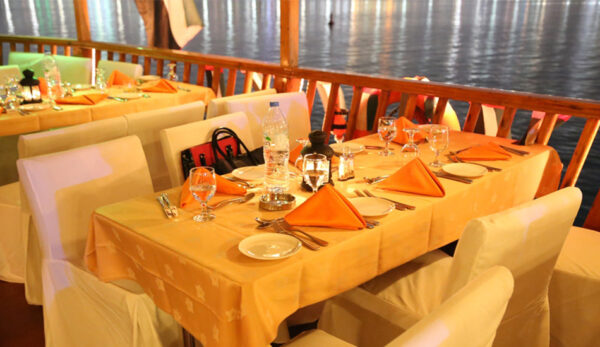 Marina Dinner Cruise in Abu Dhabi - Image 3