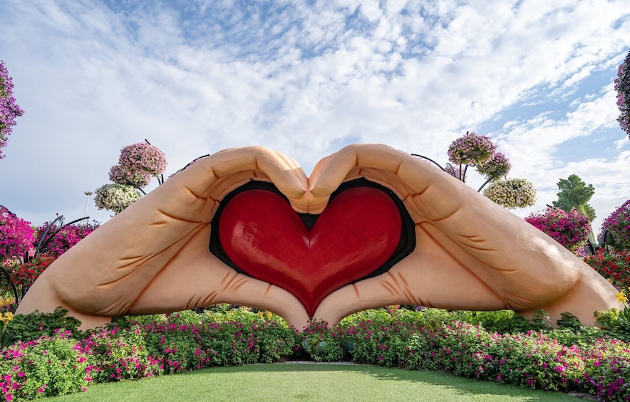 Explore Dubai Miracle Garden: A Breathtaking Floral Wonderland